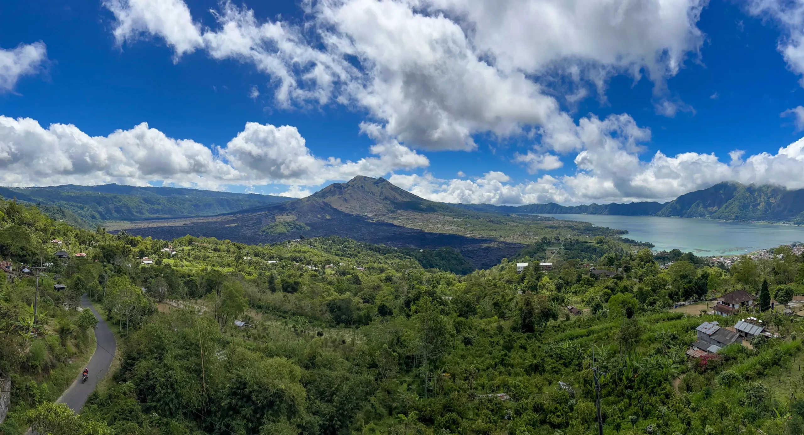 Les monts et volcans de Bali à explorer en excursion sur mesure avec l'agence de voyage MimpiGO