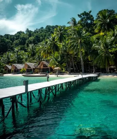 Voyager à Raja Ampat avec MimpiGO, agence de voyages sur mesure en Indonésie.