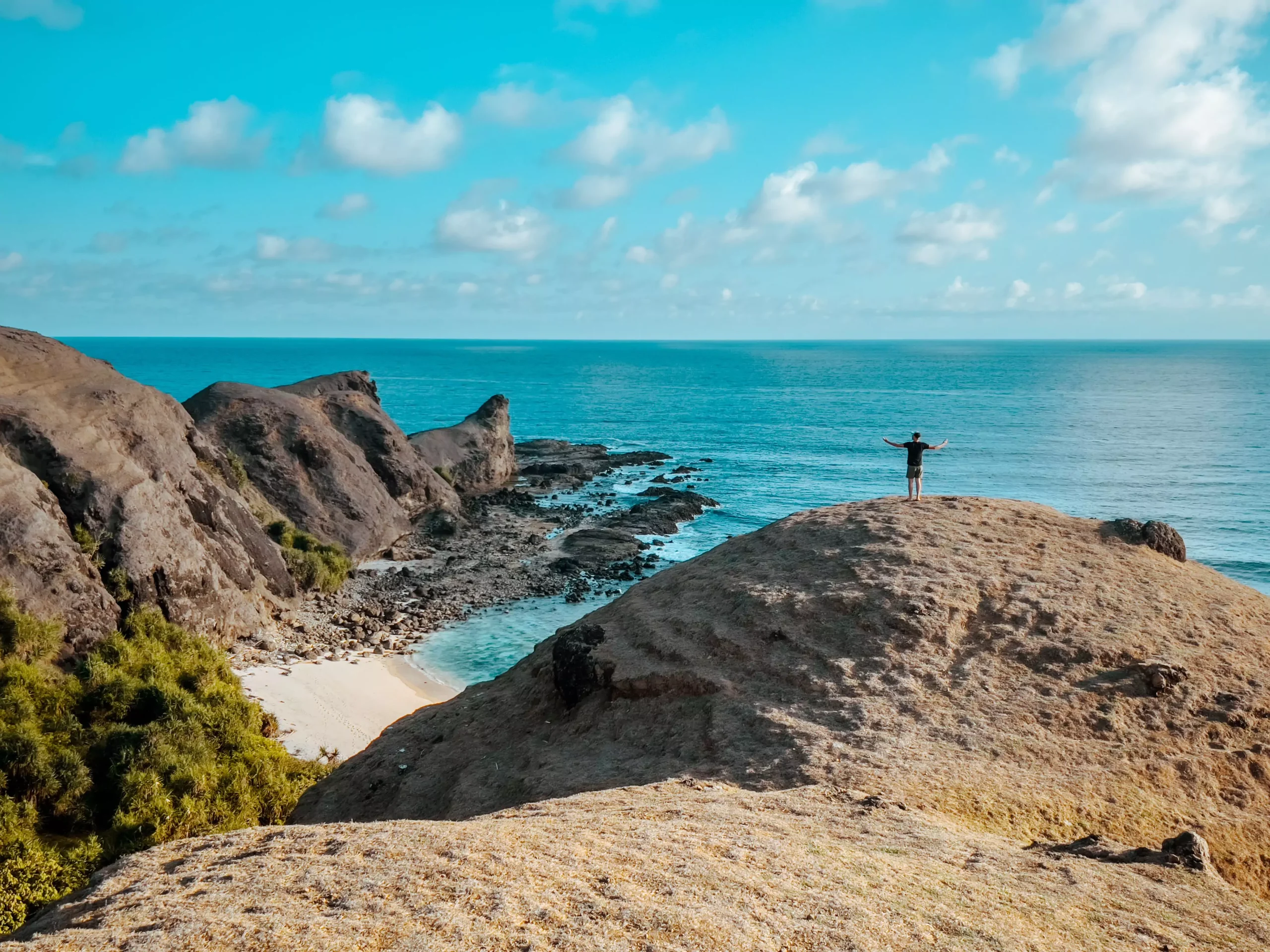 Ressourcement à Lombok avec vue sur l'océan, grâce à l'agence de voyage locale MimpiGO