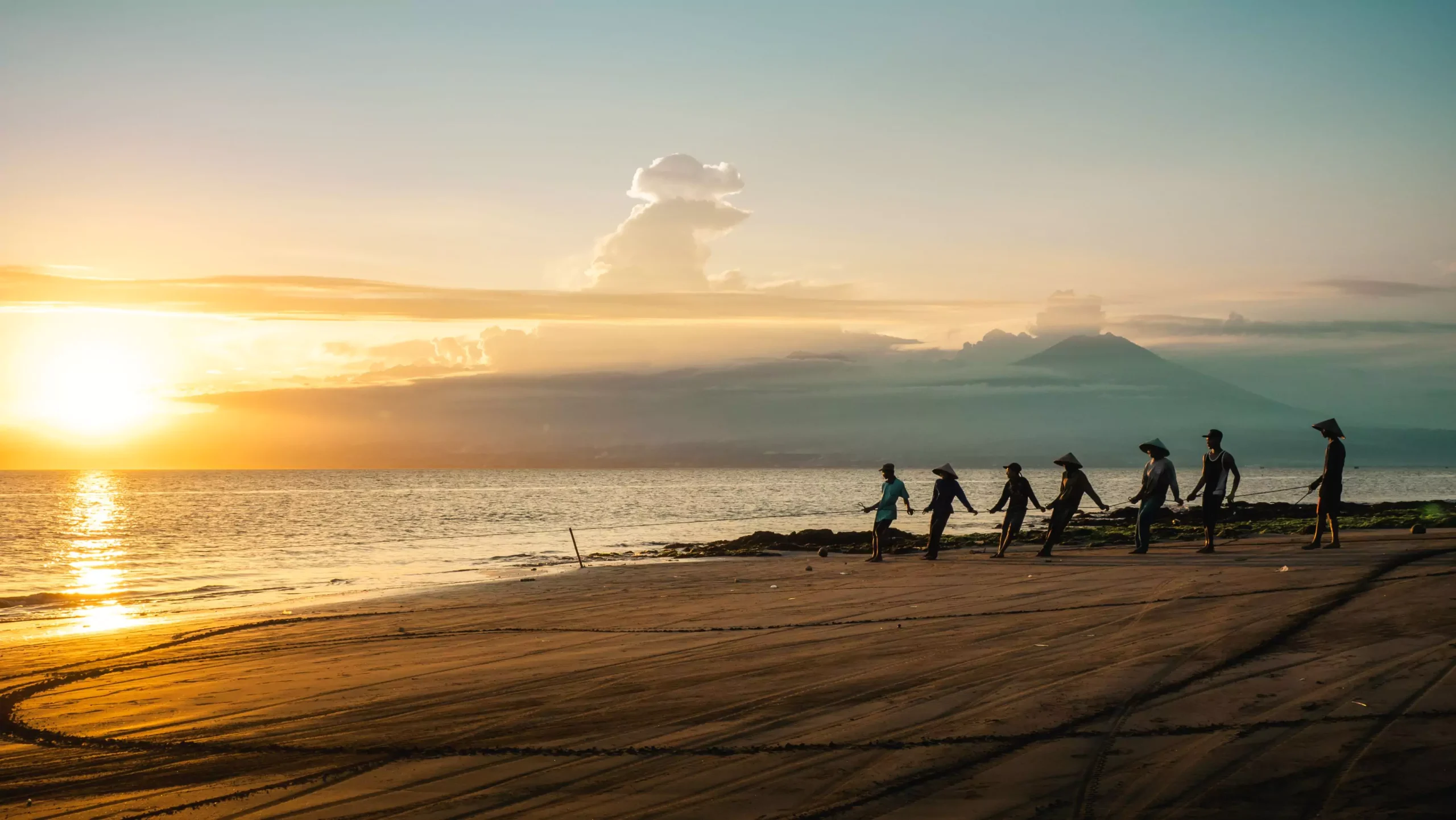 Voyager à Bali pendant la saison des pluies, c'est s'assurer d'une population encore plus disponible et ouverte au partage avec les voyageurs