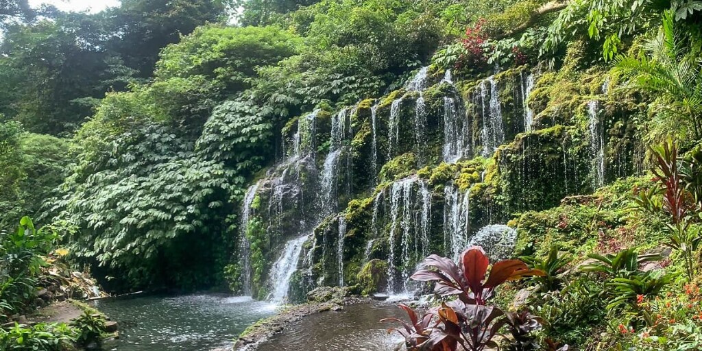 cascade de Bayuwana à Munduk, dans les hauteurs de Bali